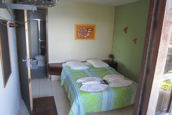 Room 2 of 32
