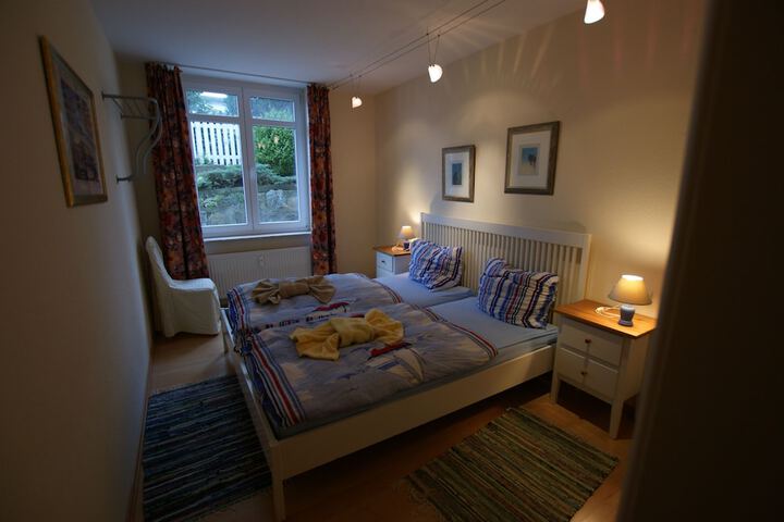Room 6 of 24