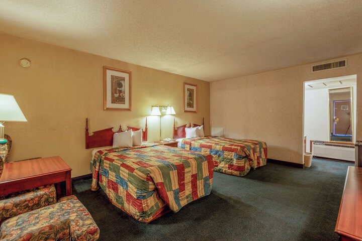 Room 37 of 68