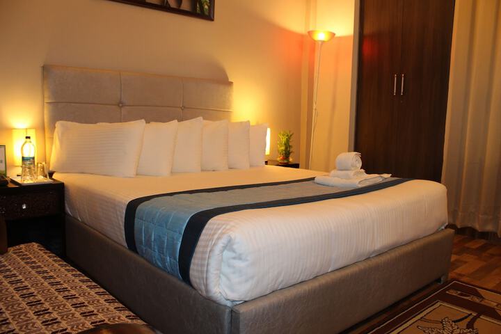 Room 14 of 25