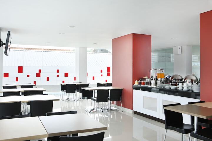Dining Photos