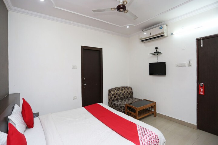 Room 17 of 26