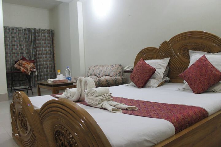 Room 16 of 27
