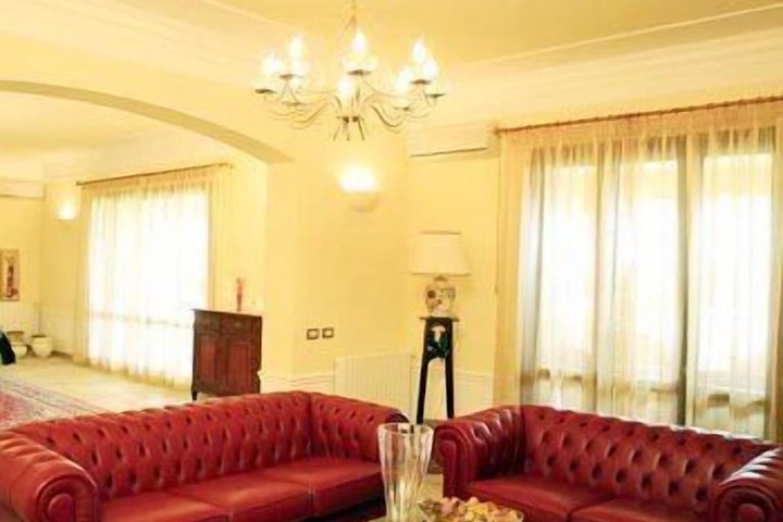Hotel Interior 4 of 26