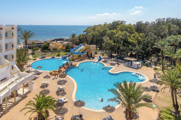 Pool Hotel