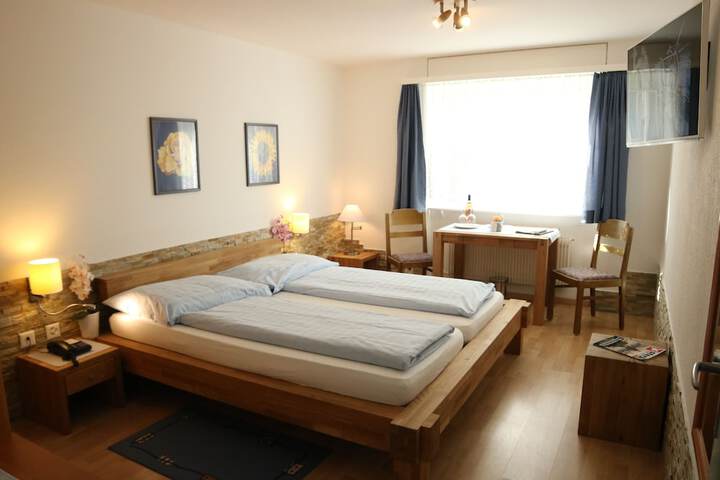 Room 26 of 64