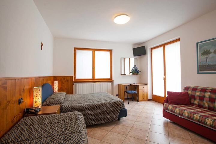 Room 3 of 26