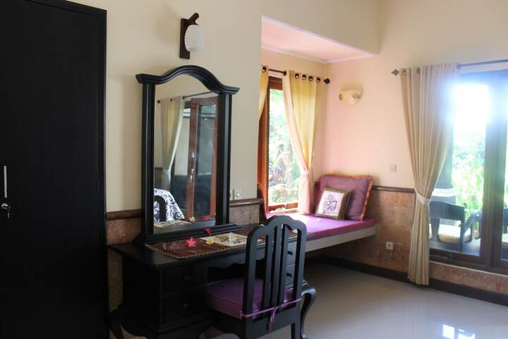 Room 15 of 105