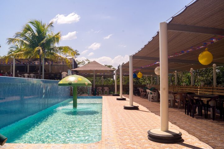 Pool 201 of 258