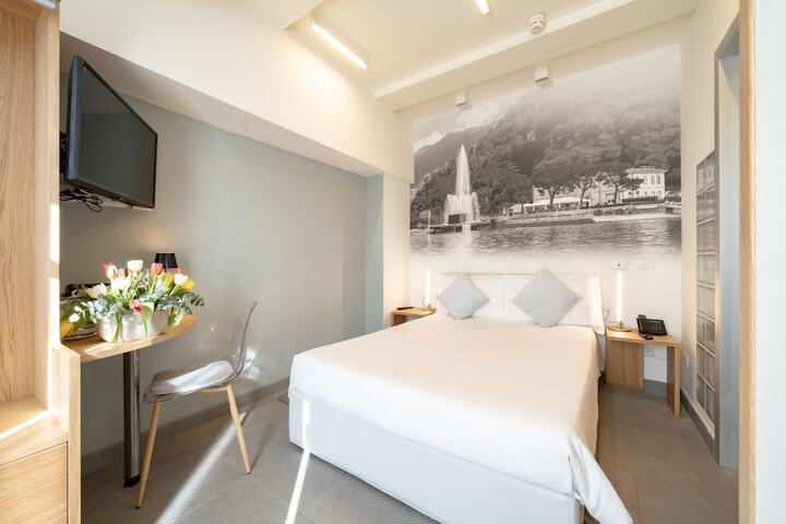 Room 4 of 87