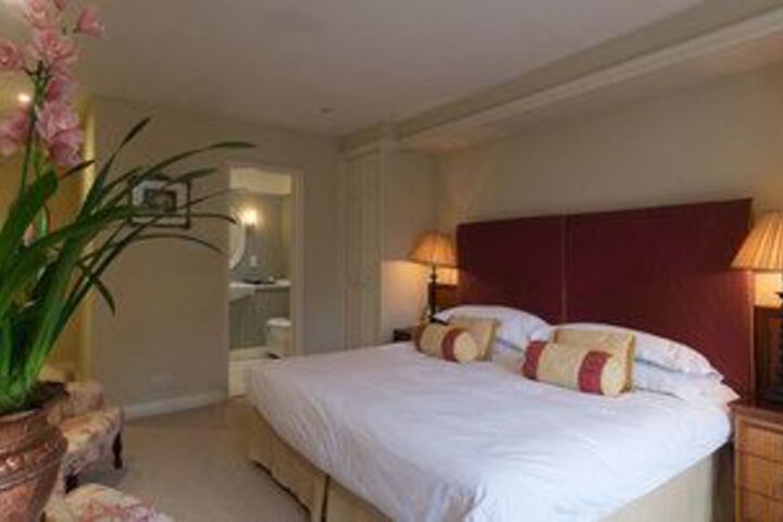 Room 46 of 118