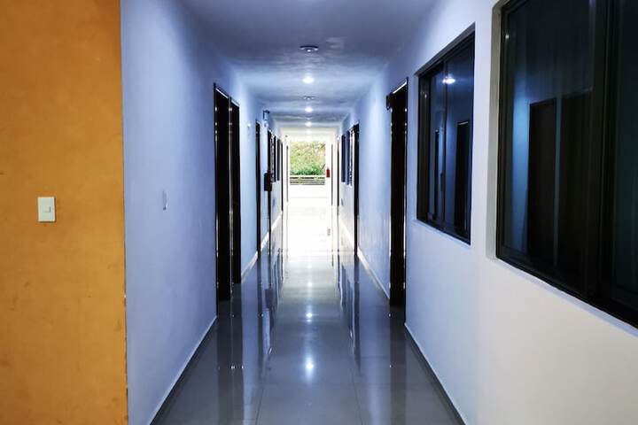 Ballroom/Hall 59 of 80