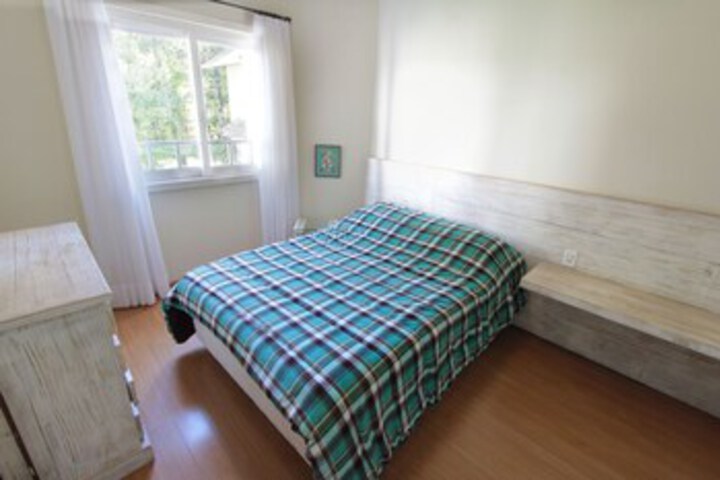 Room 7 of 11
