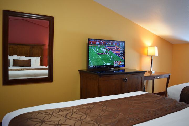 Room 12 of 65