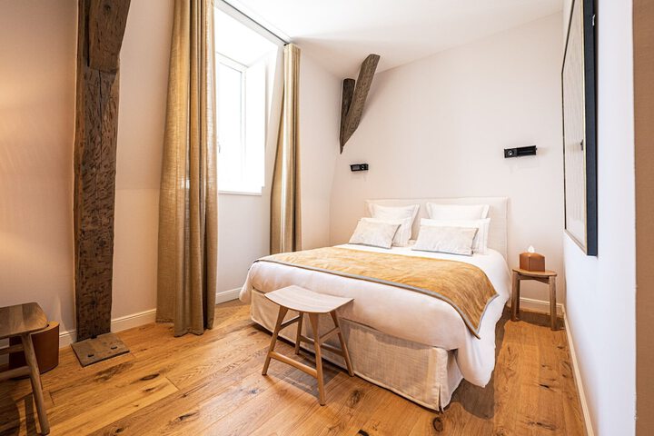 Room 32 of 110