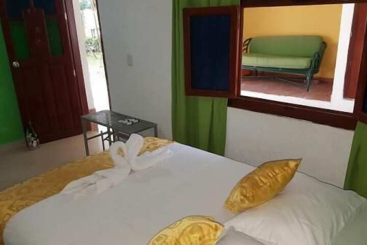 Room 9 of 31