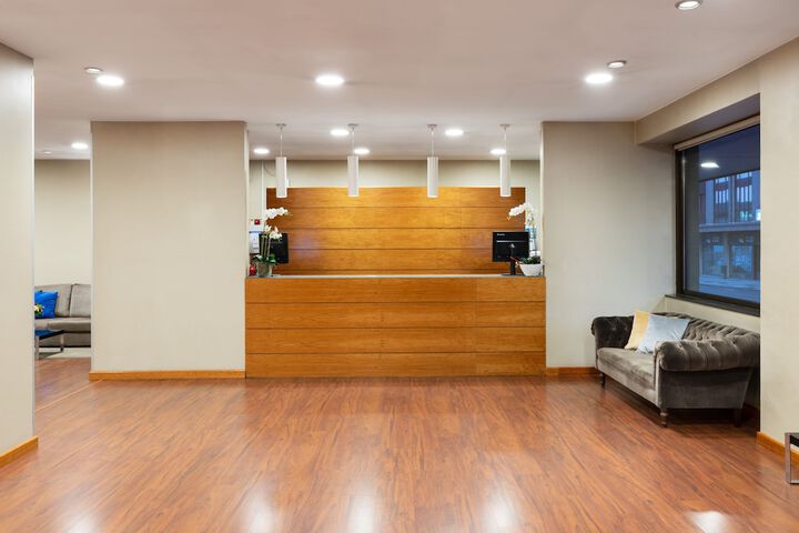 Entrance & Lobby