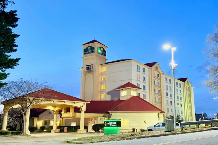 Photo of La Quinta Inn & Suites by Wyndham Greenville Haywood