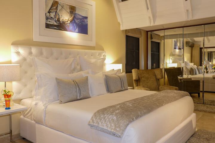 Room 15 of 115