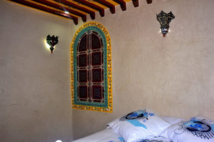 Room 9 of 39