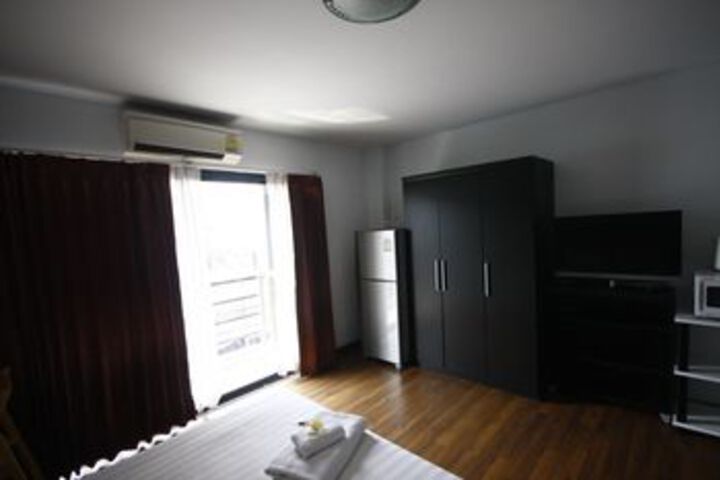 Room 16 of 20