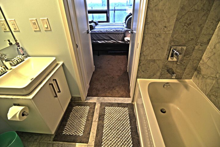 Room 28 of 30