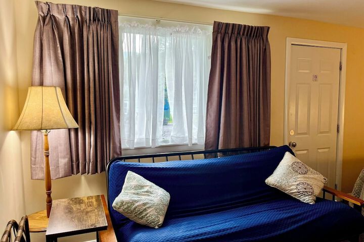 Room 57 of 106