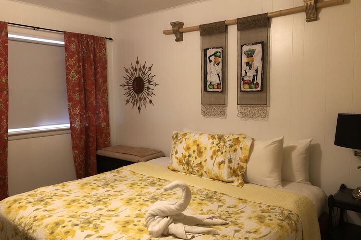 Room 2 of 30