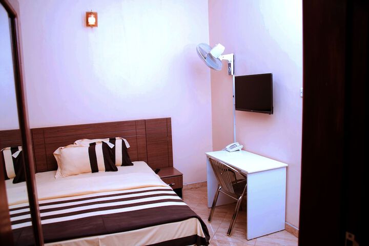 Room 7 of 64