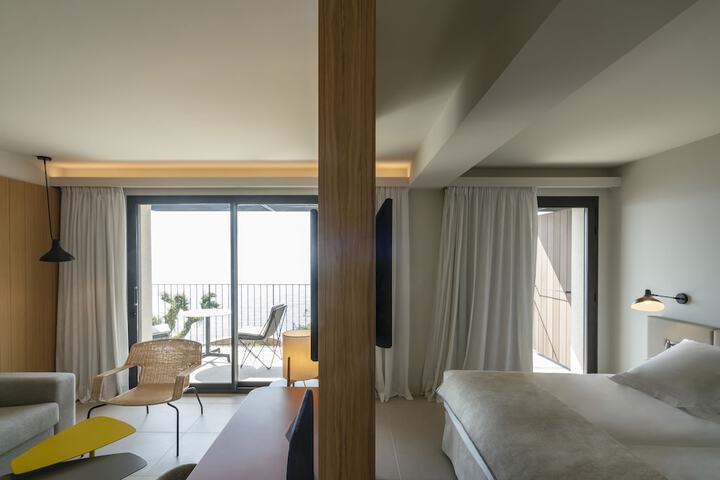 Room 7 of 38