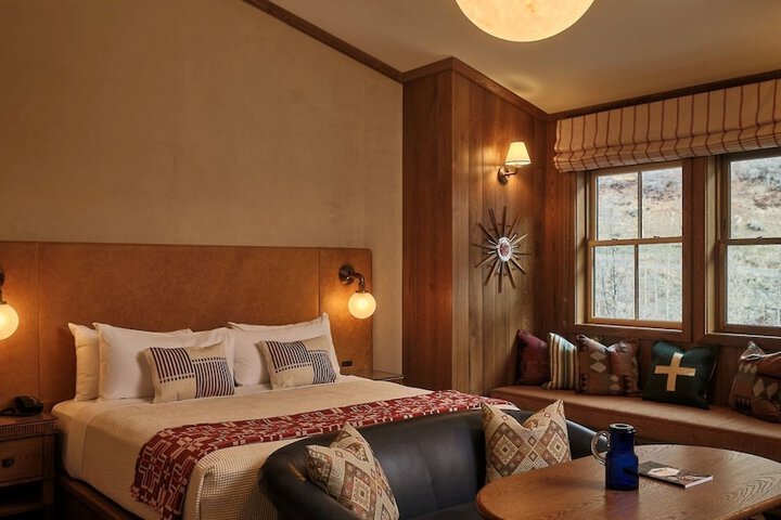 Room 21 of 154