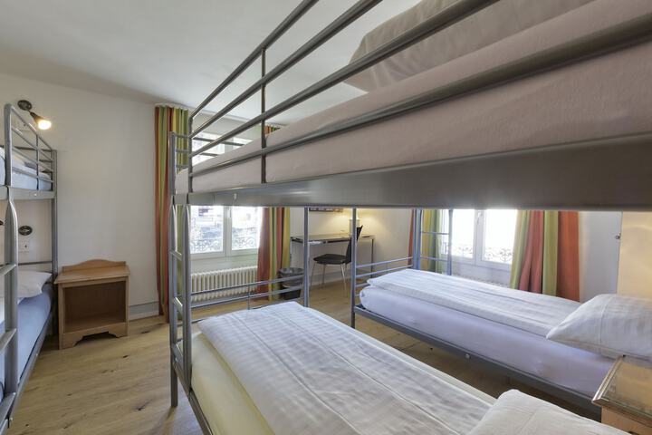 Room 5 of 35