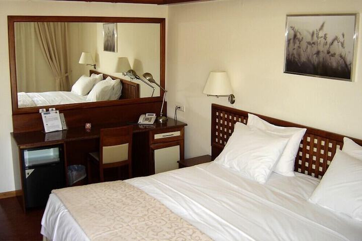 Room 25 of 52