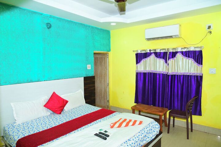Room 12 of 20
