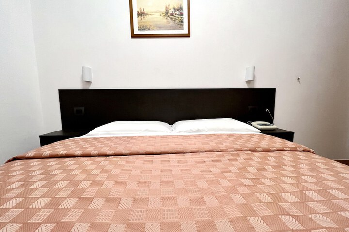 Room 20 of 40