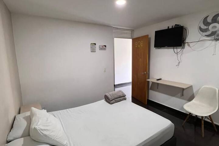 Room 7 of 13