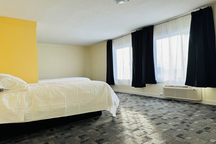 Room 18 of 33