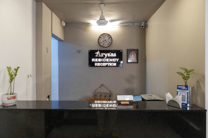 Aryaas Residency Nettoor