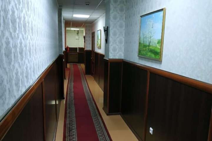 Ballroom/Hall 38 of 41