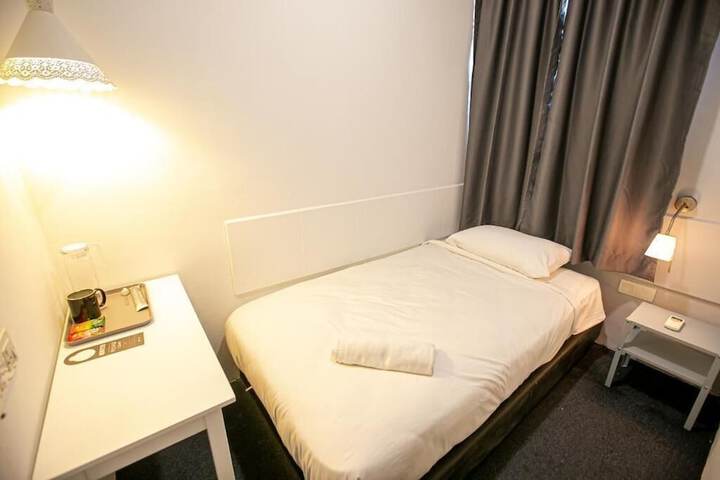 Room 7 of 45