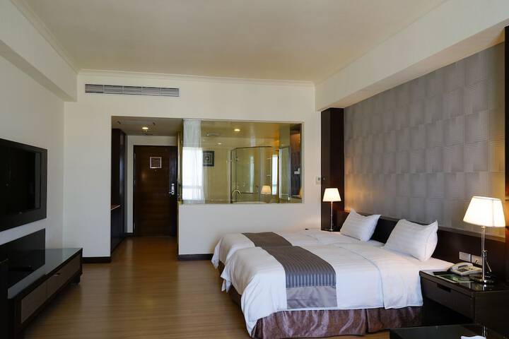 Room 7 of 31
