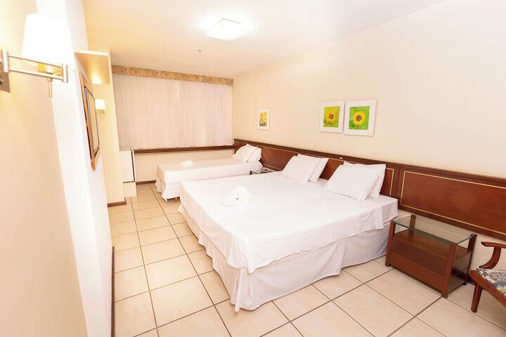Room 6 of 44