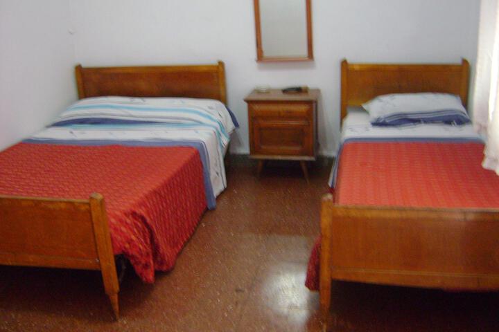 Room 40 of 46