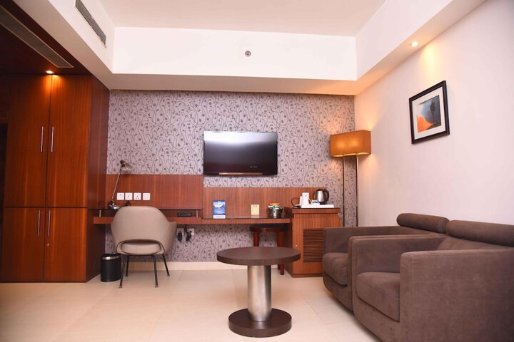 Room 22 of 54