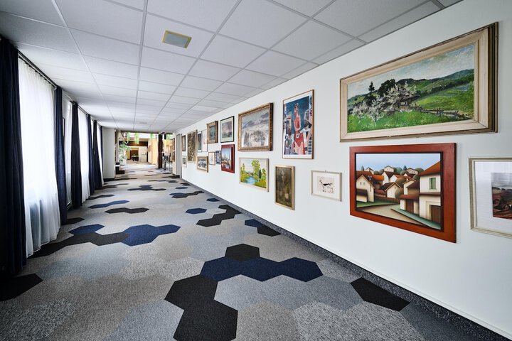 Entrance & Lobby