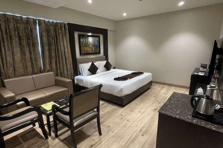 Room 16 of 46