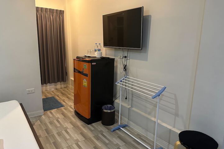Room 7 of 10