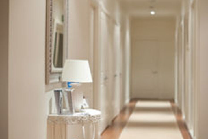 Ballroom/Hall 15 of 25