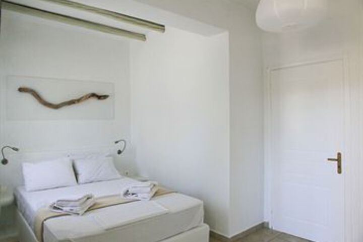 Room 14 of 38