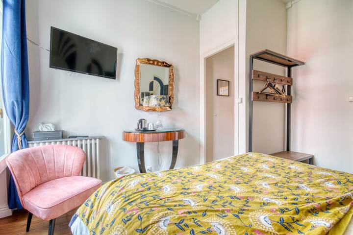 Room 25 of 57